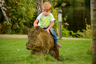 animal sculpture